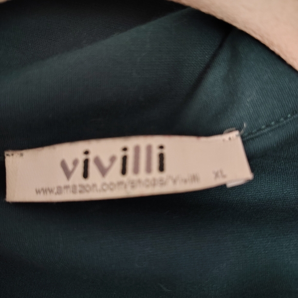 ViVI Forest Green Top - Picture 4 of 7